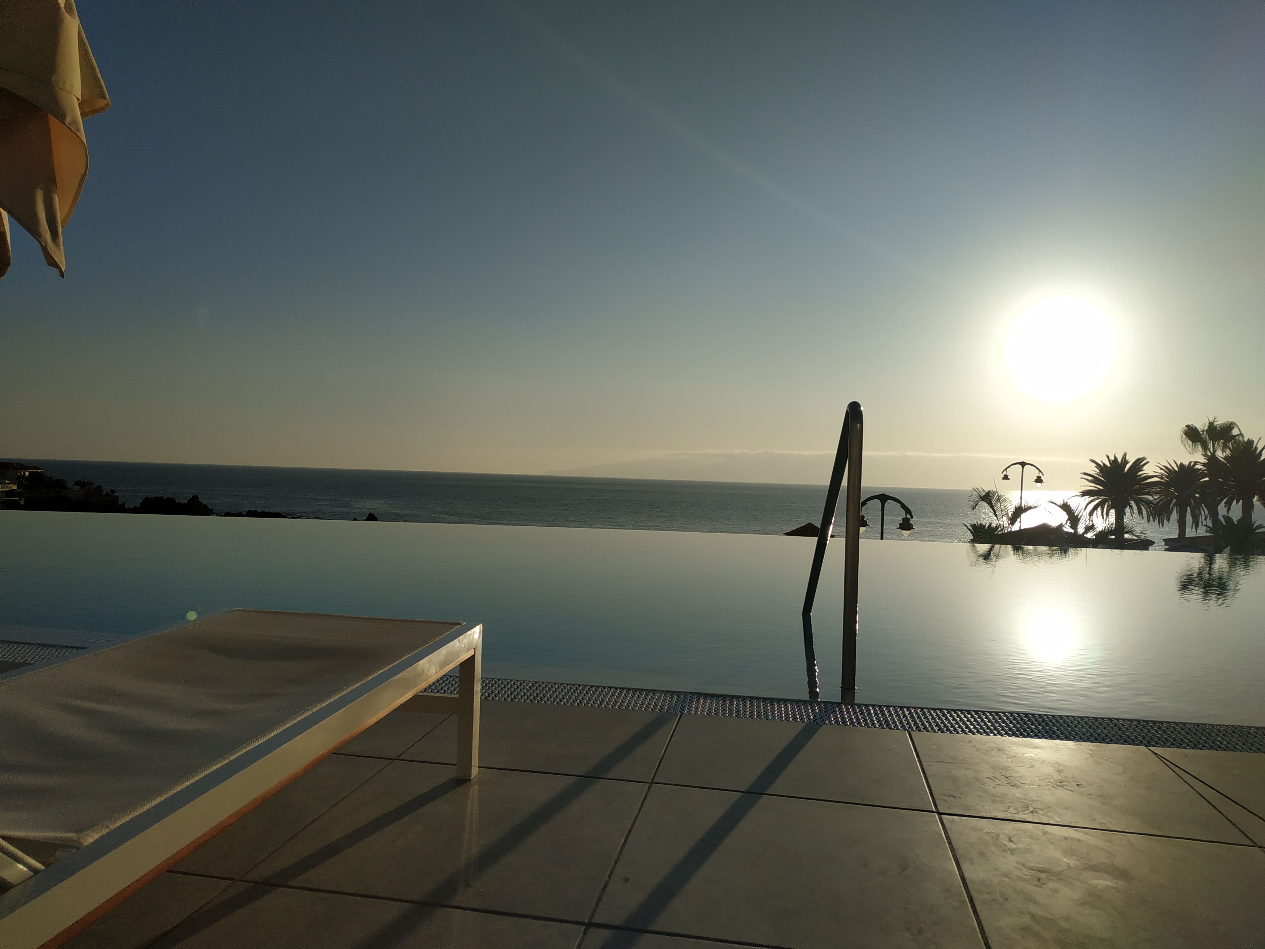 Piscina Adults Only 01